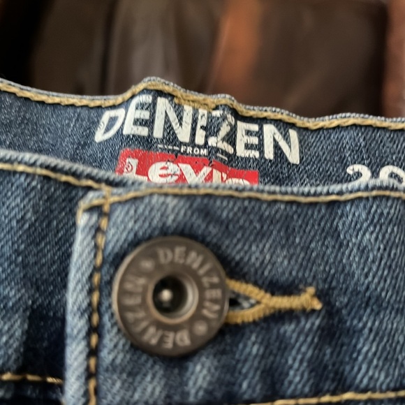 Levi's Denizen 208 Regular Taper Fit Pre-Faded Jeans - NWOT - Picture 8 of 11